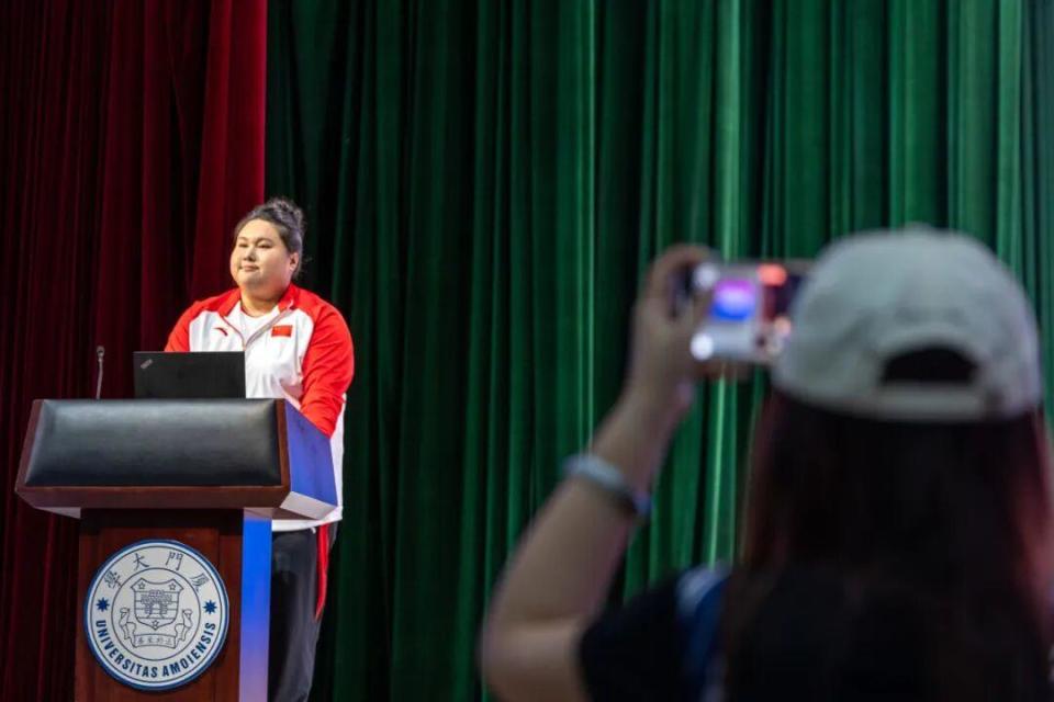 冠军们和大 冠军们和大