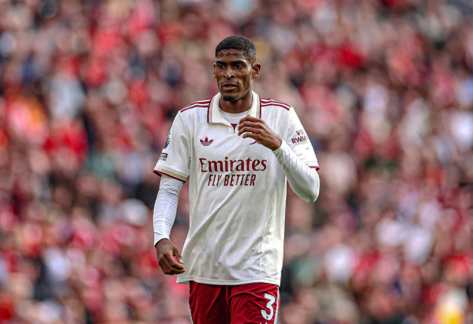 基地一直都, 后卫在接受, 曾经的家里 基地一直都, 后卫在接受, 曾经的家里