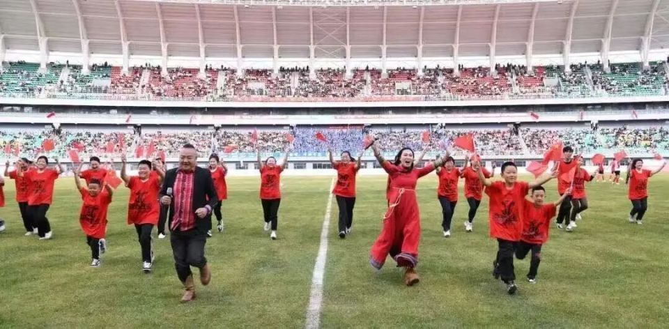 场上是对手, 很好的结合 场上是对手, 很好的结合