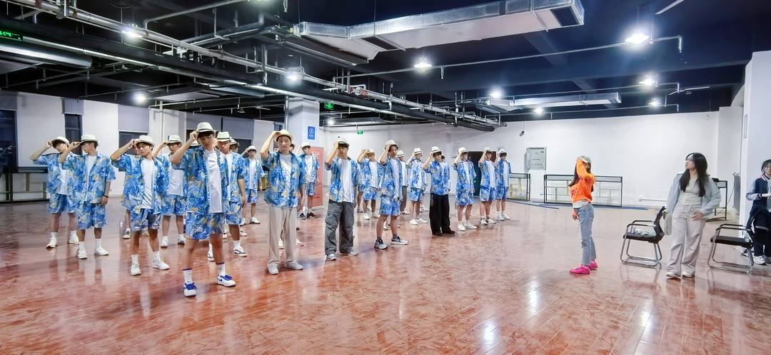 唐小芳告诉 唐小芳告诉