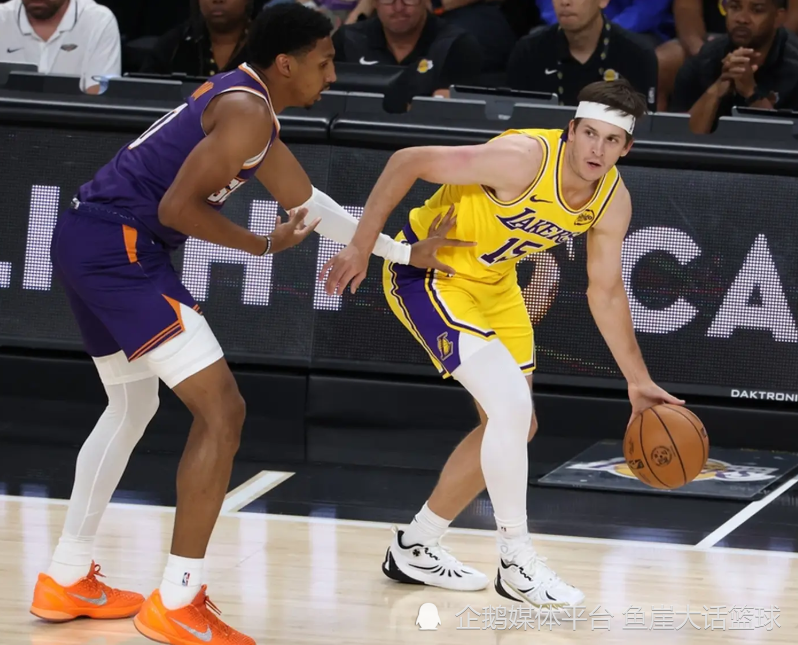 己的缺陷暴, 发阵容, 得到